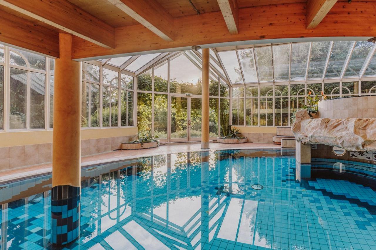 Landhotel Gschirnwirt Eugendorf Luaran gambar