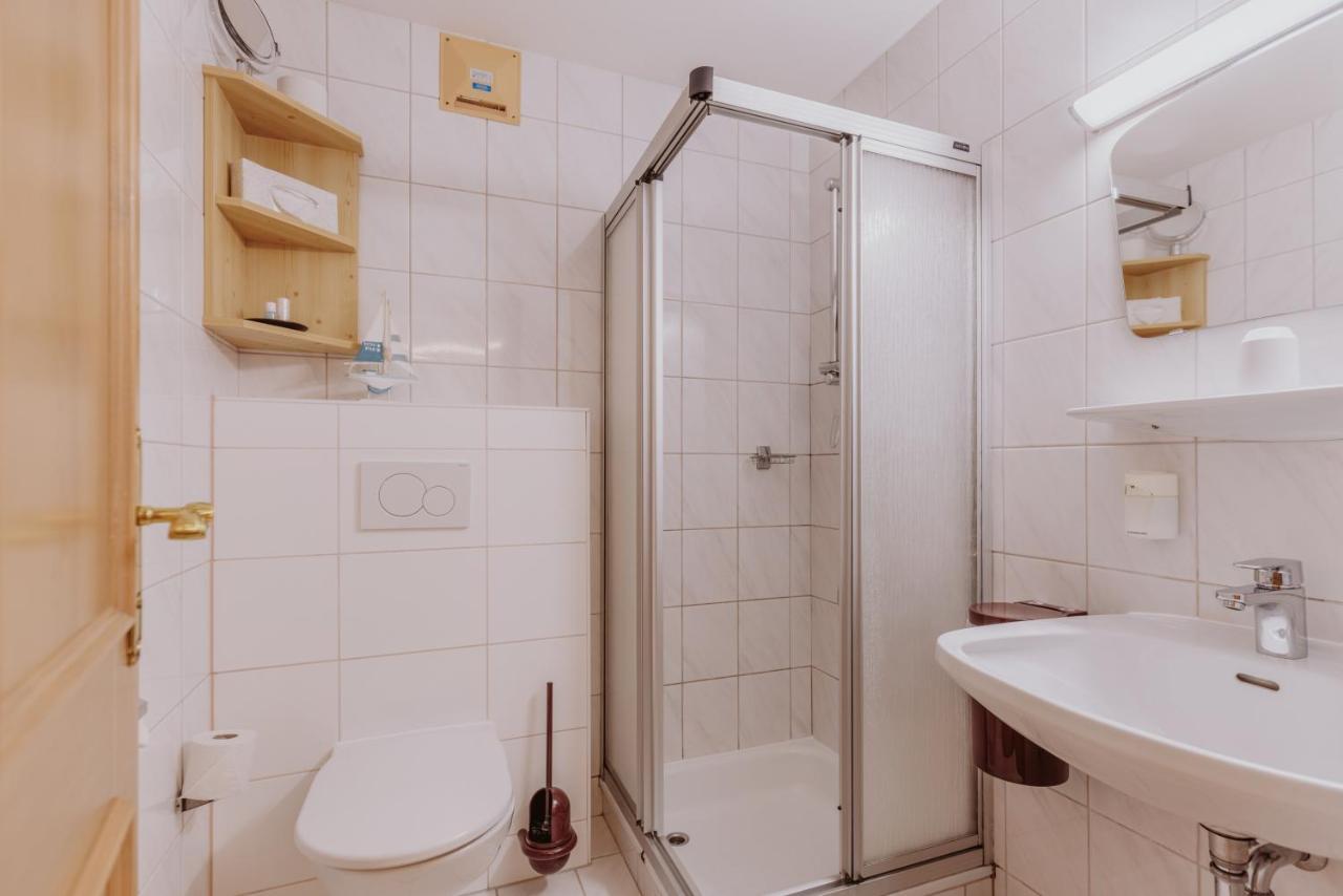 Landhotel Gschirnwirt Eugendorf Luaran gambar