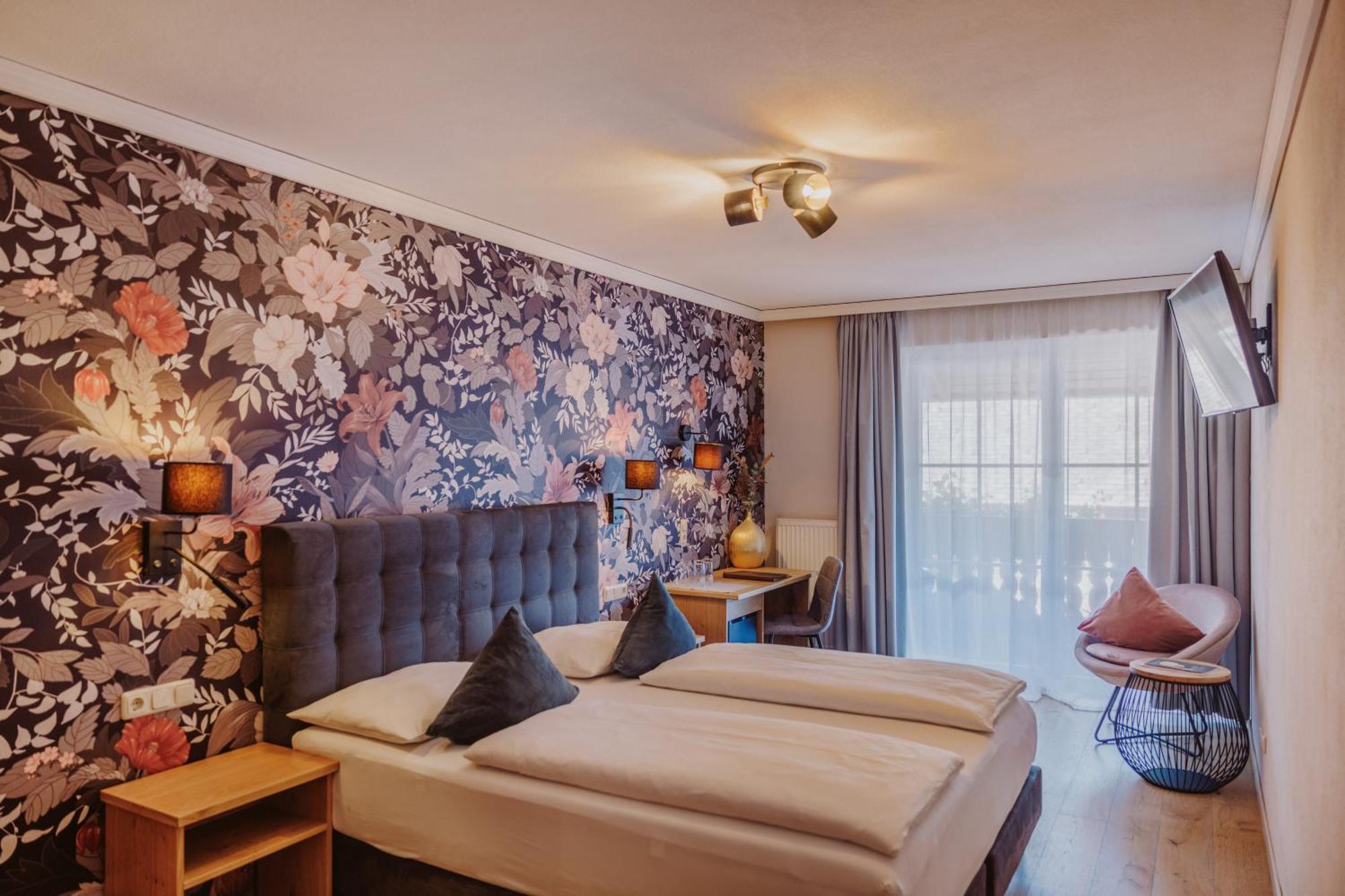 Landhotel Gschirnwirt Eugendorf Luaran gambar